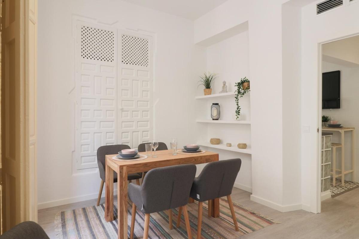 C93 - Trendy Two Bedrooms In Ollerias Malaga Luaran gambar