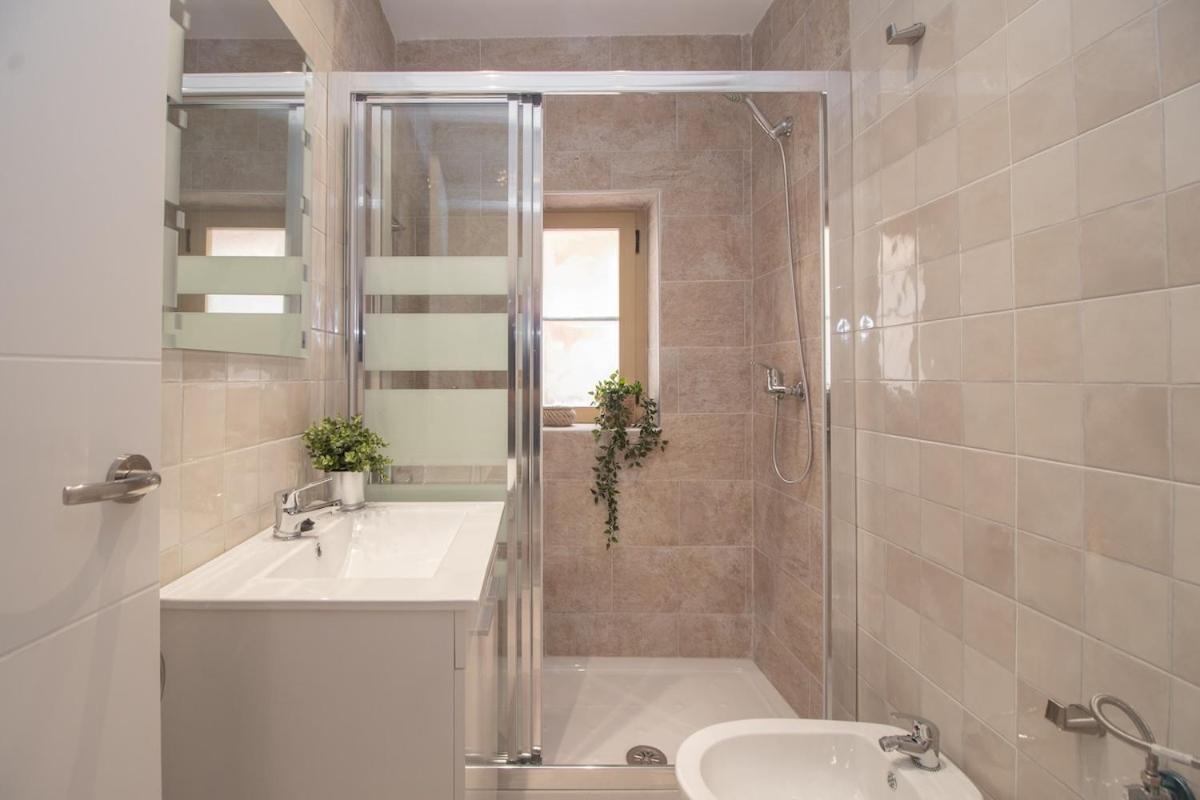 C93 - Trendy Two Bedrooms In Ollerias Malaga Luaran gambar